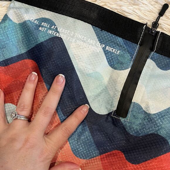 WaterSeals Edge Backpack with Secura Lock Technology River Blue Red Teal - Picture 9 of 14